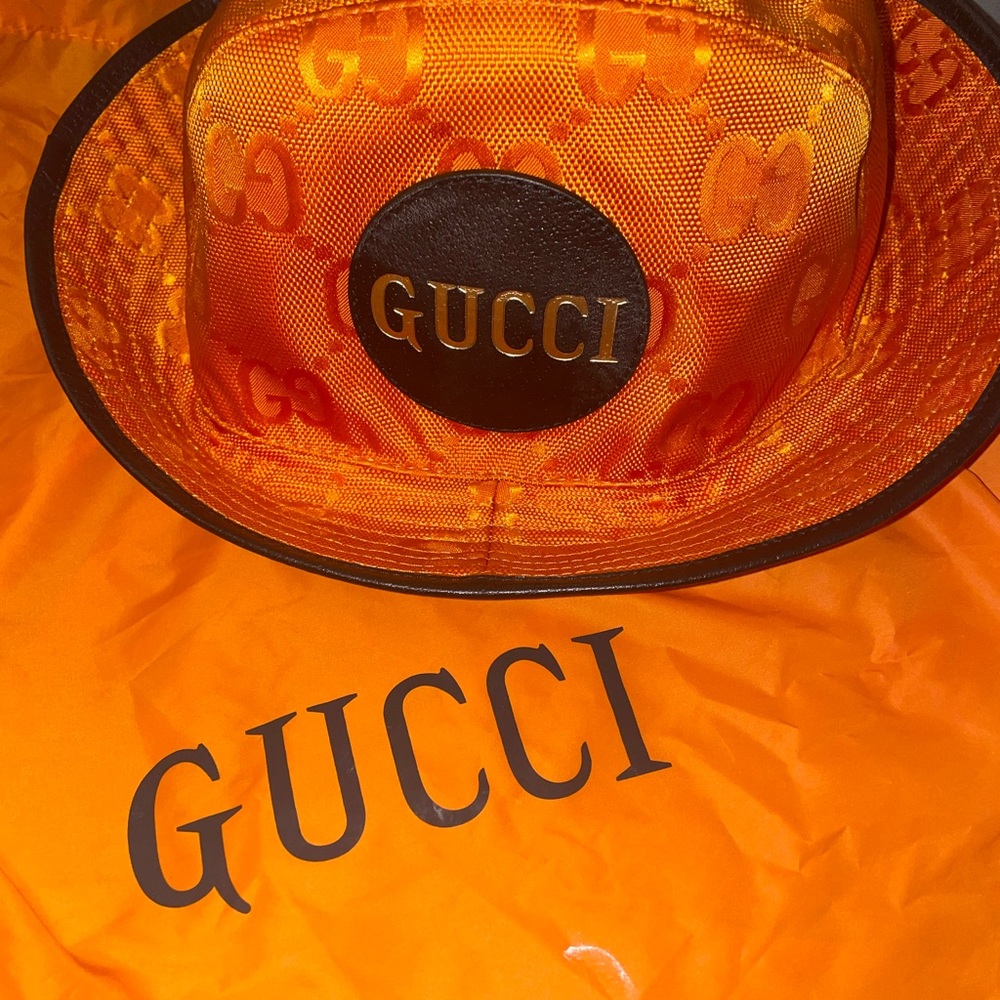 Gucci bucket hat